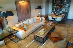 Luxurious Apartment near Park (Incl. Garage)